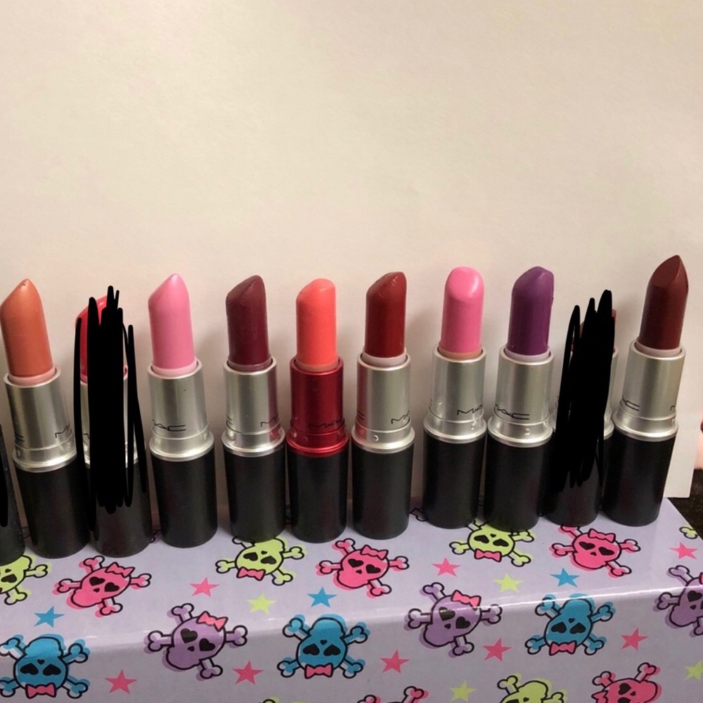 CUSTOM listing